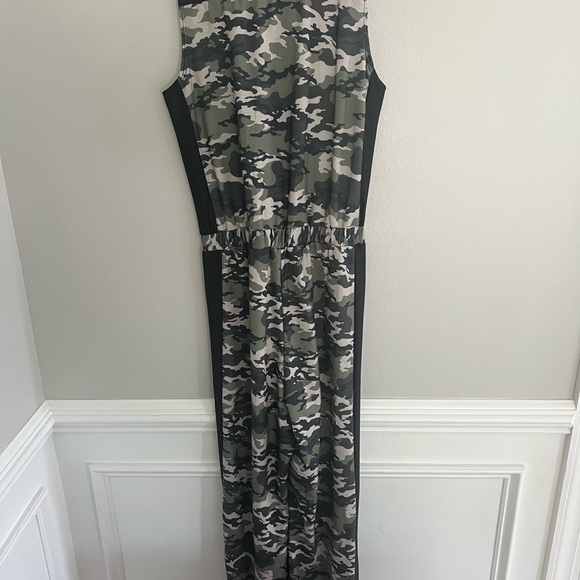 Revolution LET THE BASS GO
RC22841 Small Adult - Picture 3 of 7